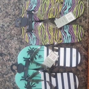 Lot of 2 XL unisex flip flips size 8-9 large zebra & palm trees new with tags